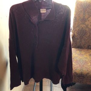 Maroon sweater